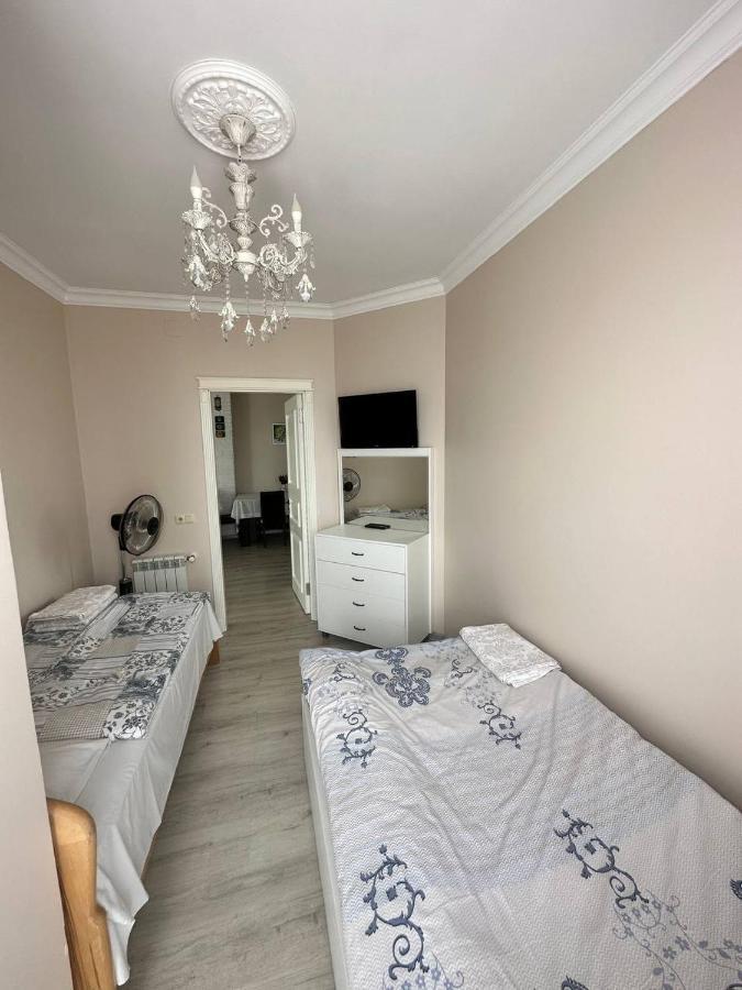 Apartment 7 Батумі Екстер'єр фото